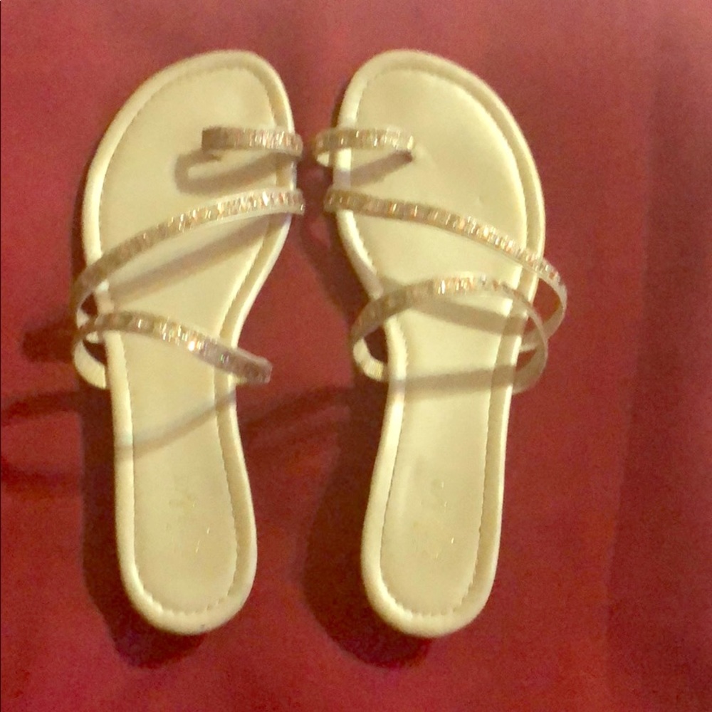 rhinestones sandals.